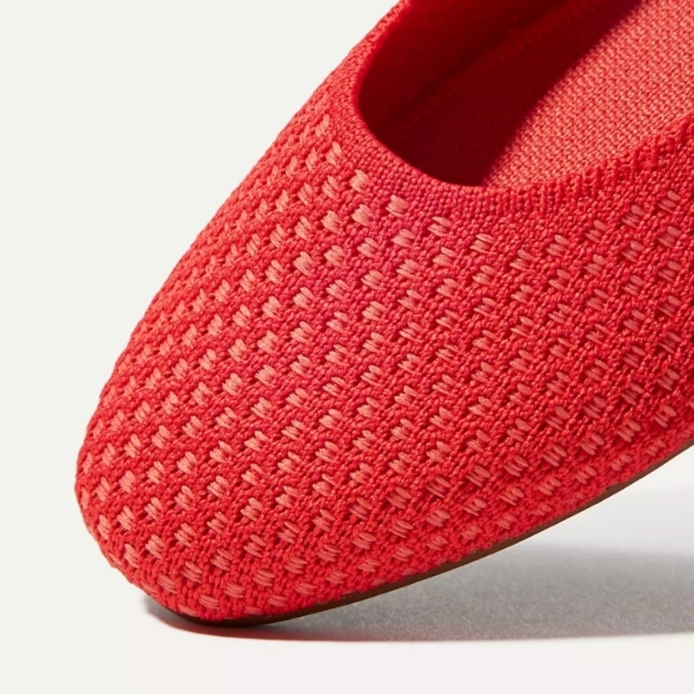 NEW Rothy’s Rothys Coral Red Square Flats Jasper 9.5